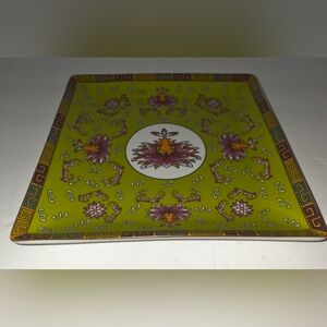 World Market Decorative plate featuring a retired lotus flower pattern. Beauty